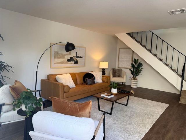 8012 Camino Huerta, San Diego, CA 92122