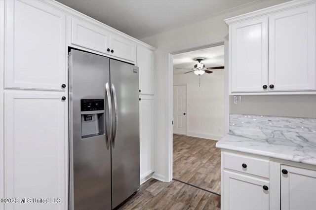 3218 Eastland Drive, Pearl, MS 39208