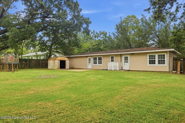3218 Eastland Drive, Pearl, MS 39208