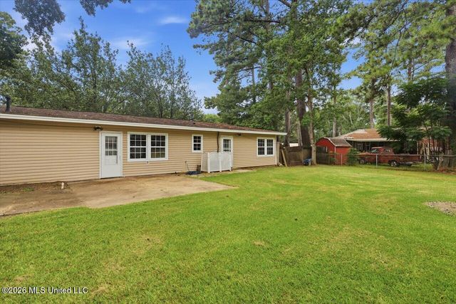 3218 Eastland Drive, Pearl, MS 39208