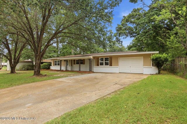 3218 Eastland Drive, Pearl, MS 39208