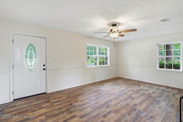 3218 Eastland Drive, Pearl, MS 39208