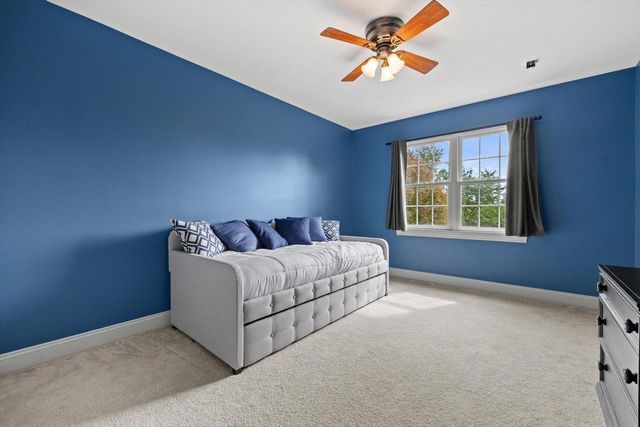 W243N2710 Creekside COURT, Pewaukee, WI 53072