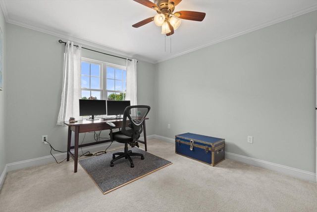 W243N2710 Creekside COURT, Pewaukee, WI 53072