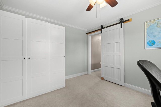 W243N2710 Creekside COURT, Pewaukee, WI 53072