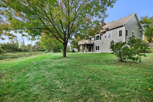 W243N2710 Creekside COURT, Pewaukee, WI 53072