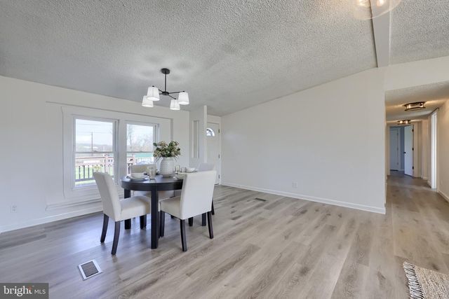 47 S WHITE PINE TRL, Delta, PA 17314