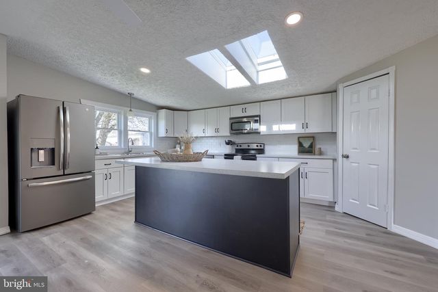 47 S WHITE PINE TRL, Delta, PA 17314