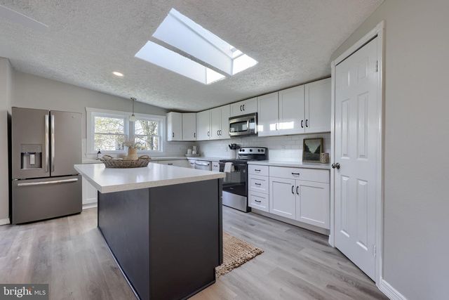 47 S WHITE PINE TRL, Delta, PA 17314