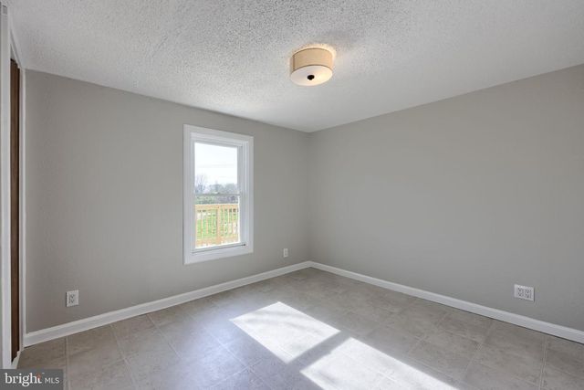 47 S WHITE PINE TRL, Delta, PA 17314
