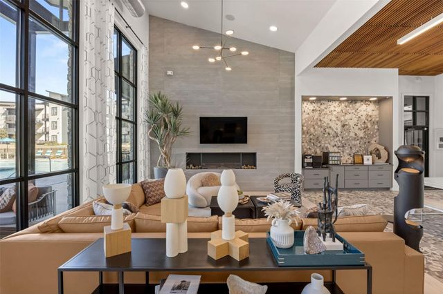 13624 Dessau Road 08207, Pflugerville, TX 78753