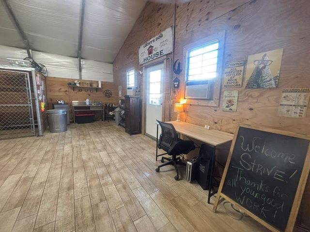 2123 County Road 172, Alvin, TX 77511