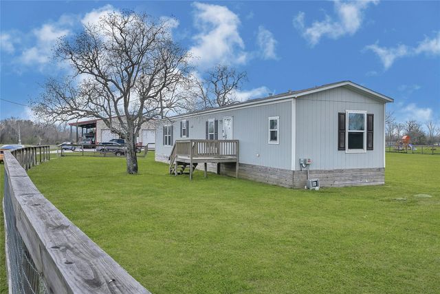 2123 County Road 172, Alvin, TX 77511