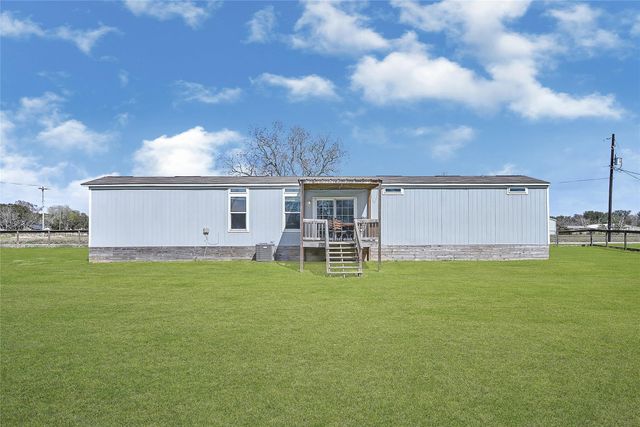 2123 County Road 172, Alvin, TX 77511