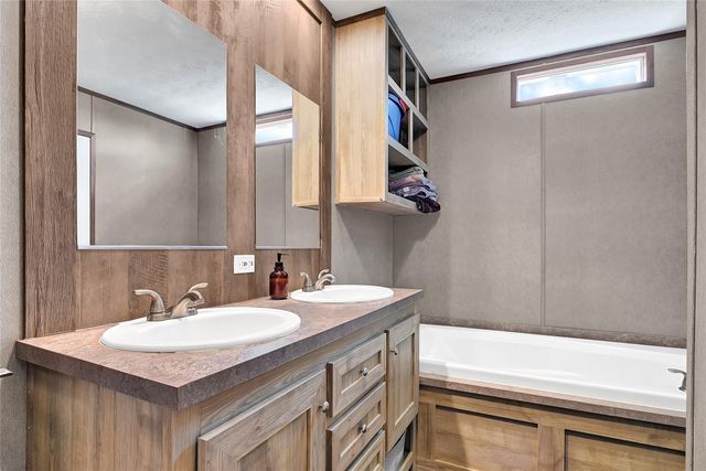 2123 County Road 172, Alvin, TX 77511