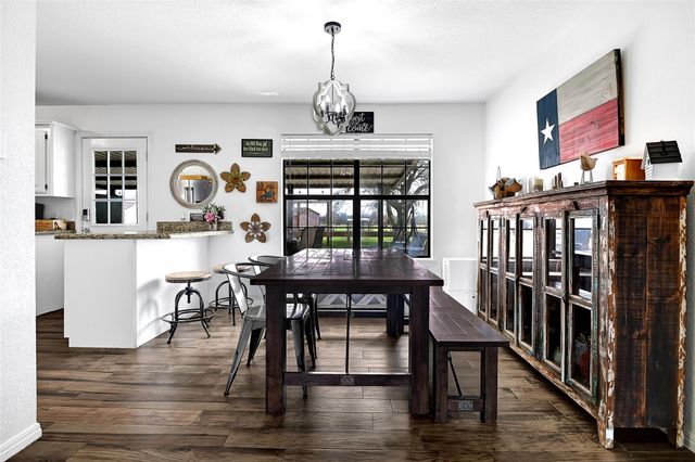 2123 County Road 172, Alvin, TX 77511