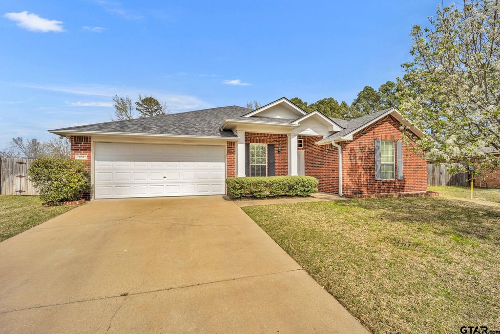 124 Ken Cir, Flint, TX 75762