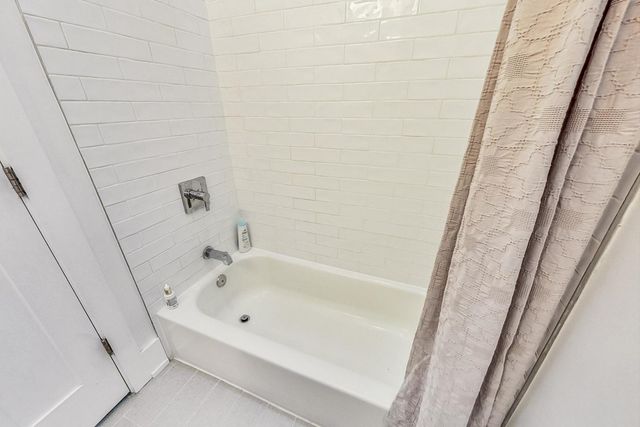 1847 N Kedzie Avenue 1N, Chicago, IL 60647