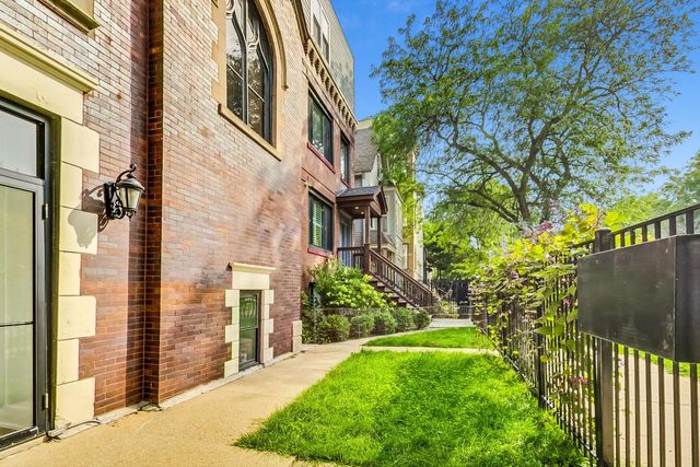 1847 N Kedzie Avenue 1N, Chicago, IL 60647