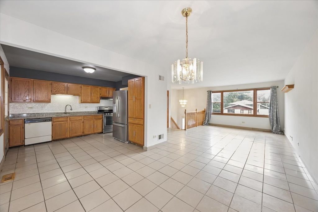 4352 150th Street, Midlothian, IL 60445 — photo 2