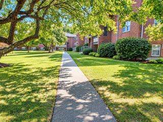213 Rock St K10, Norwood, MA 02062