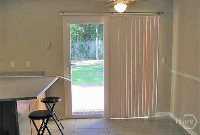 2 St Ives Dr, Savannah, GA 31419