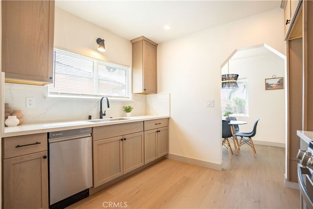 9414 Clovis, Los Angeles, CA 90002