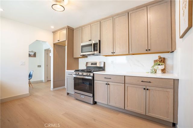 9414 Clovis, Los Angeles, CA 90002