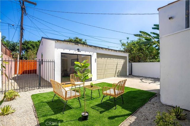 9414 Clovis, Los Angeles, CA 90002