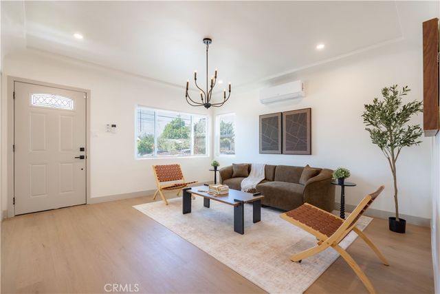 9414 Clovis, Los Angeles, CA 90002