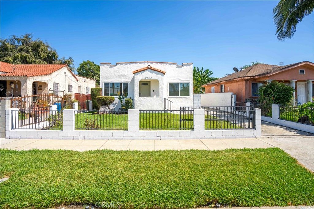 9414 Clovis, Los Angeles, CA 90002