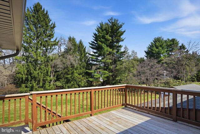 704 CHAPEL RIDGE RD, Lutherville Timonium, MD 21093