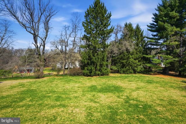 704 CHAPEL RIDGE RD, Lutherville Timonium, MD 21093