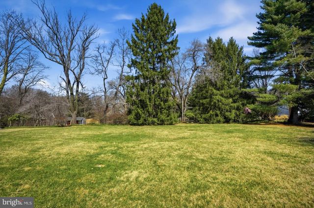 704 CHAPEL RIDGE RD, Lutherville Timonium, MD 21093