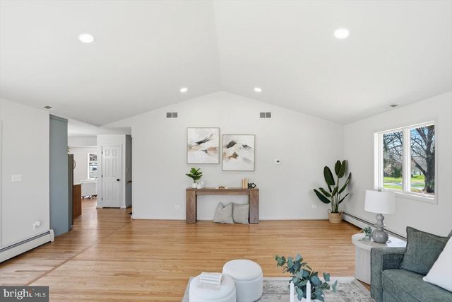 704 CHAPEL RIDGE RD, Lutherville Timonium, MD 21093