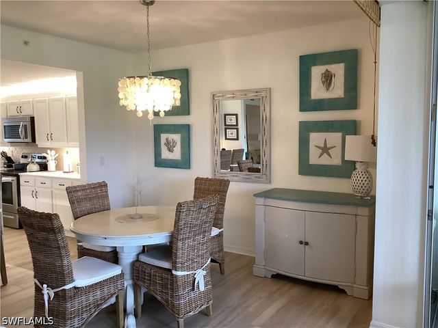 782 Eagle Creek DR 202, Naples, FL 34113
