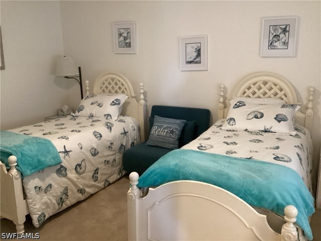 782 Eagle Creek DR 202, Naples, FL 34113