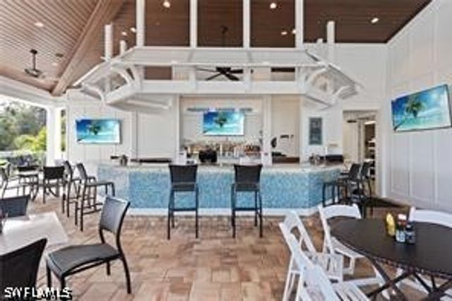 782 Eagle Creek DR 202, Naples, FL 34113
