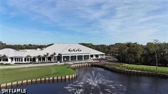 782 Eagle Creek DR 202, Naples, FL 34113