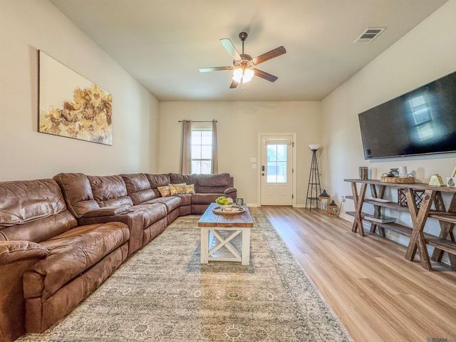 9698 S Grand Marsh Ct, Denham Springs, LA 70726