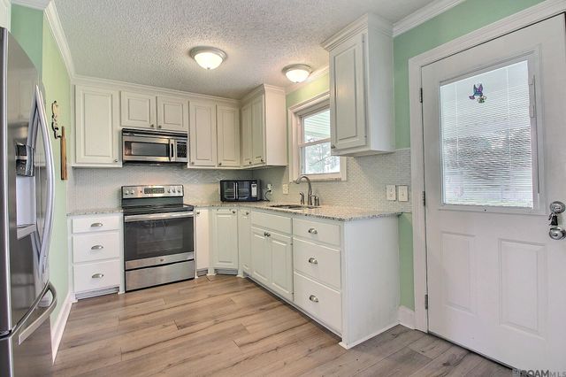 17524 Sally Ave, Greenwell Springs, LA 70739