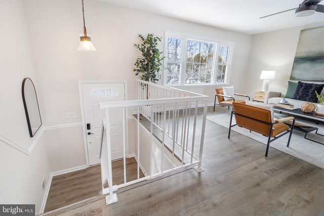 12485 HEDGES RUN DR, Woodbridge, VA 22192