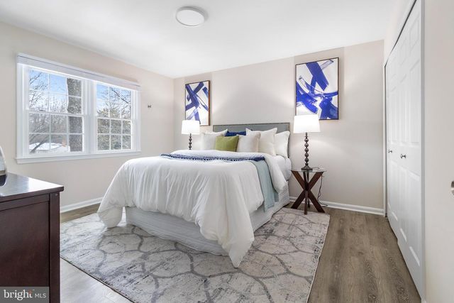 12485 HEDGES RUN DR, Woodbridge, VA 22192