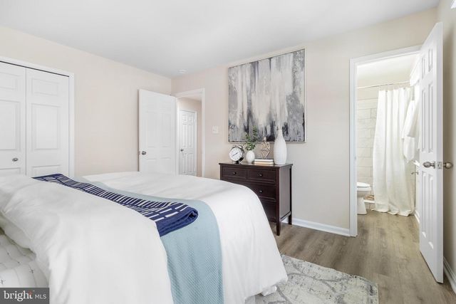 12485 HEDGES RUN DR, Woodbridge, VA 22192