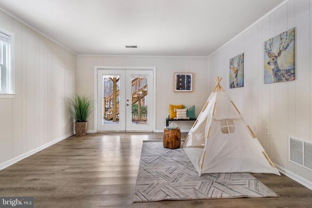 12485 HEDGES RUN DR, Woodbridge, VA 22192