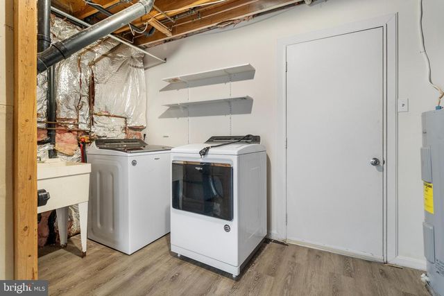 12485 HEDGES RUN DR, Woodbridge, VA 22192