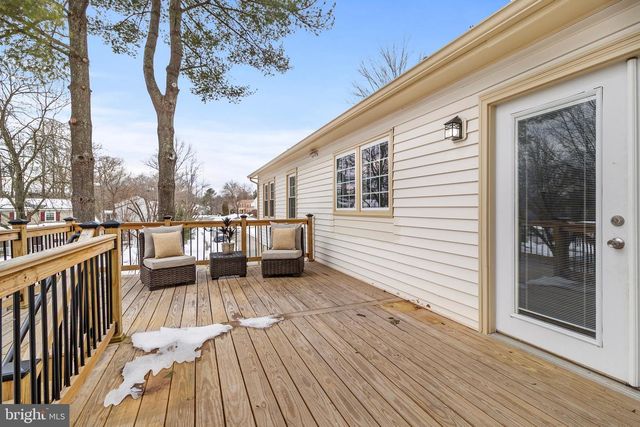 12485 HEDGES RUN DR, Woodbridge, VA 22192