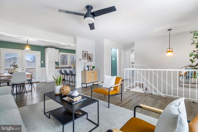 12485 HEDGES RUN DR, Woodbridge, VA 22192