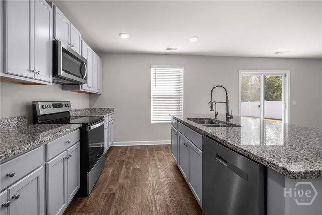 504 Turpentine Trail, Bloomingdale, GA 31302