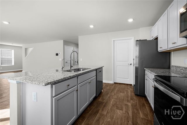 504 Turpentine Trail, Bloomingdale, GA 31302